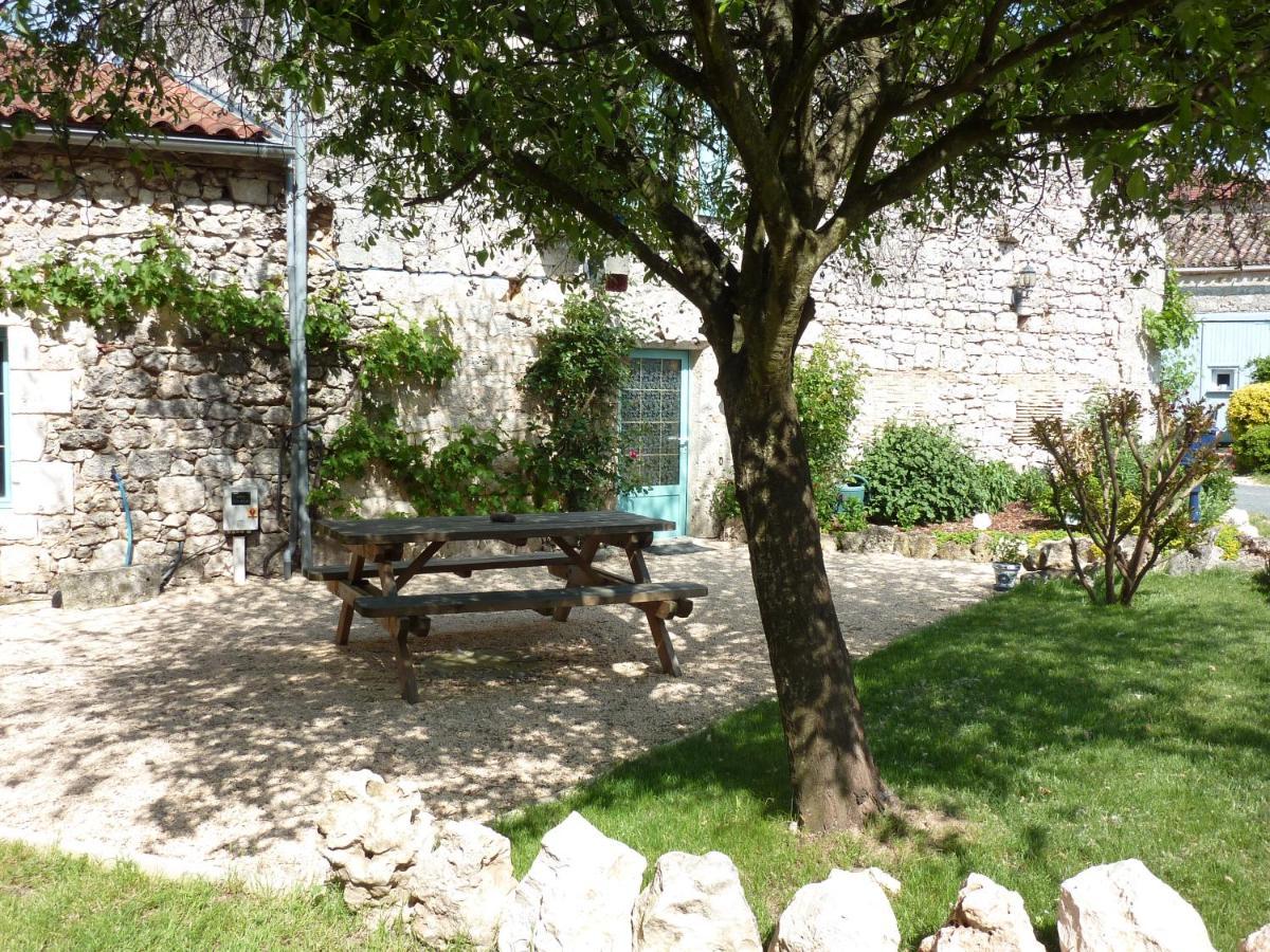 Chez Beatrice Et Gerard Bed & Breakfast Saint-Leon-d'Issigeac Exterior photo